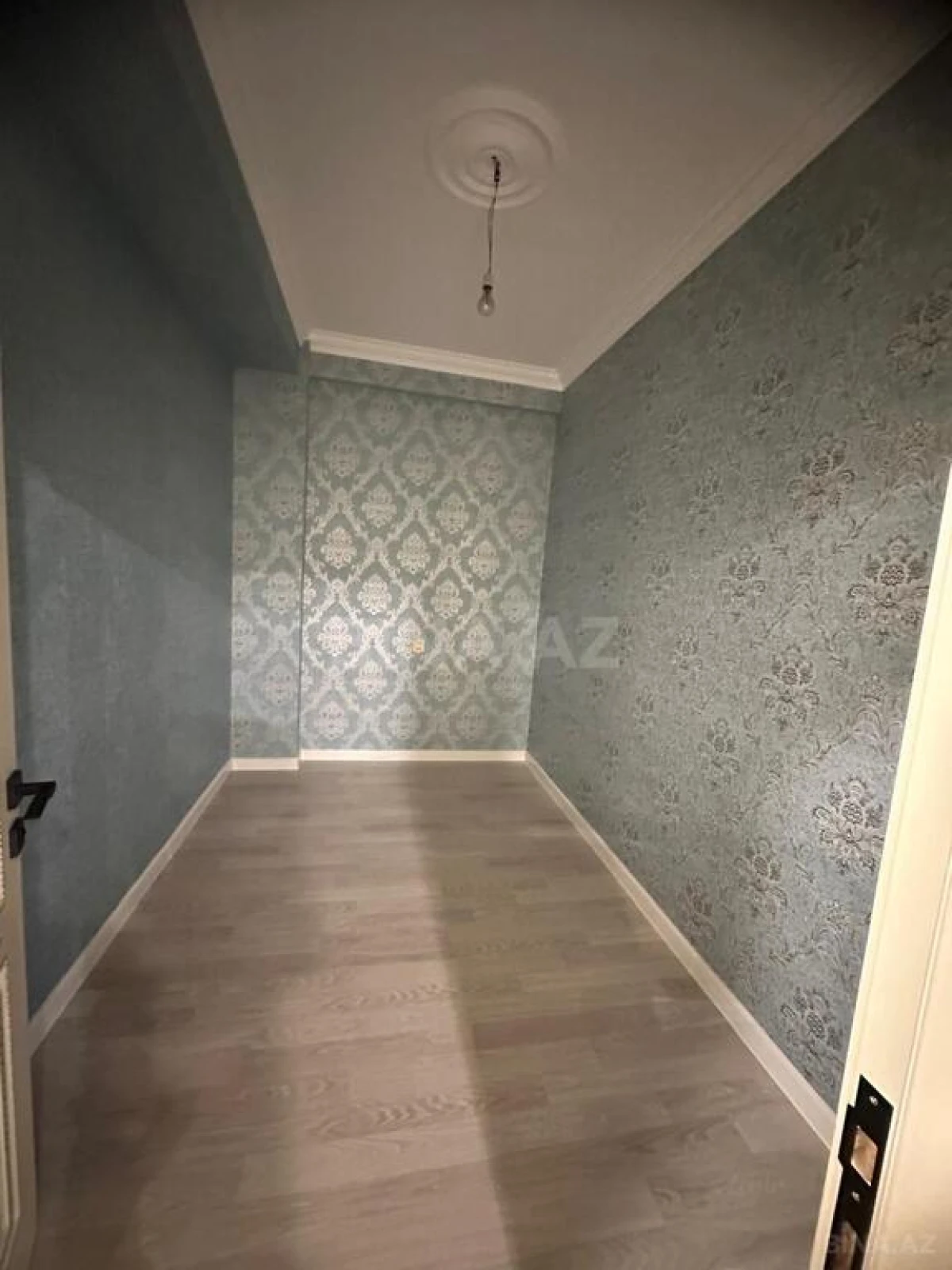 Satılır 3 otaqlı mənzil 83 m²