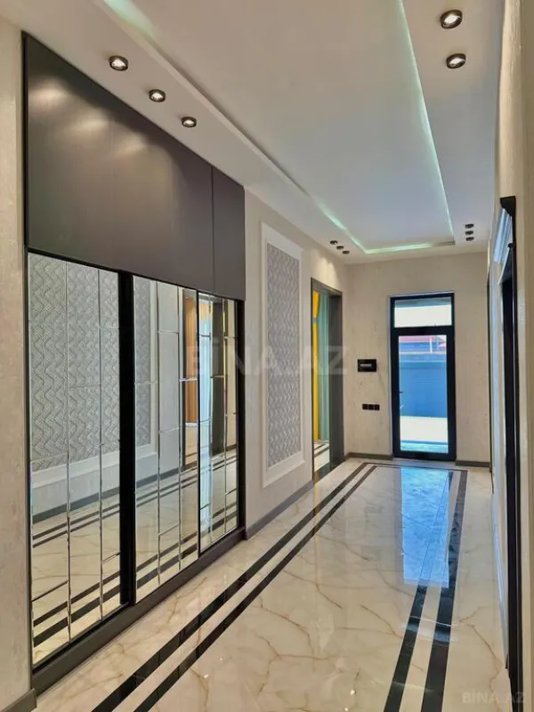 Satılır 5 otaqlı həyət evi 185 m²