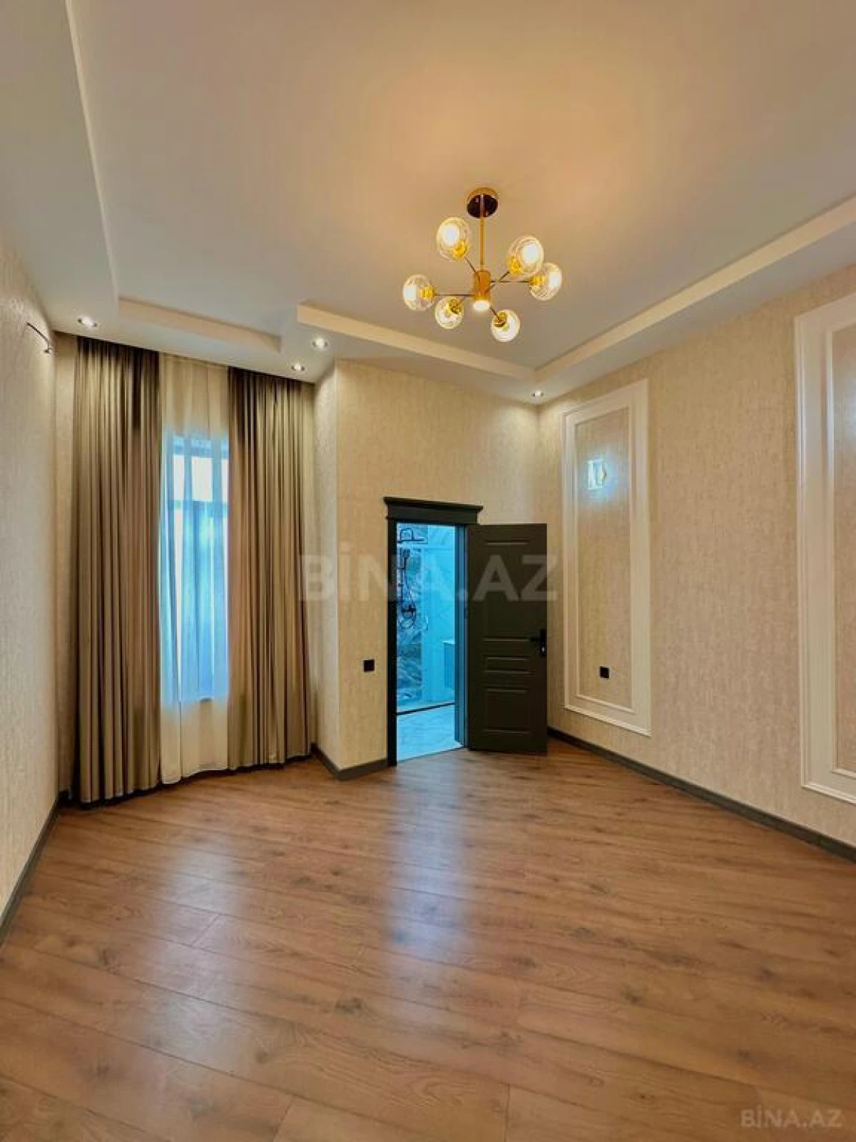 Satılır 5 otaqlı həyət evi 185 m²
