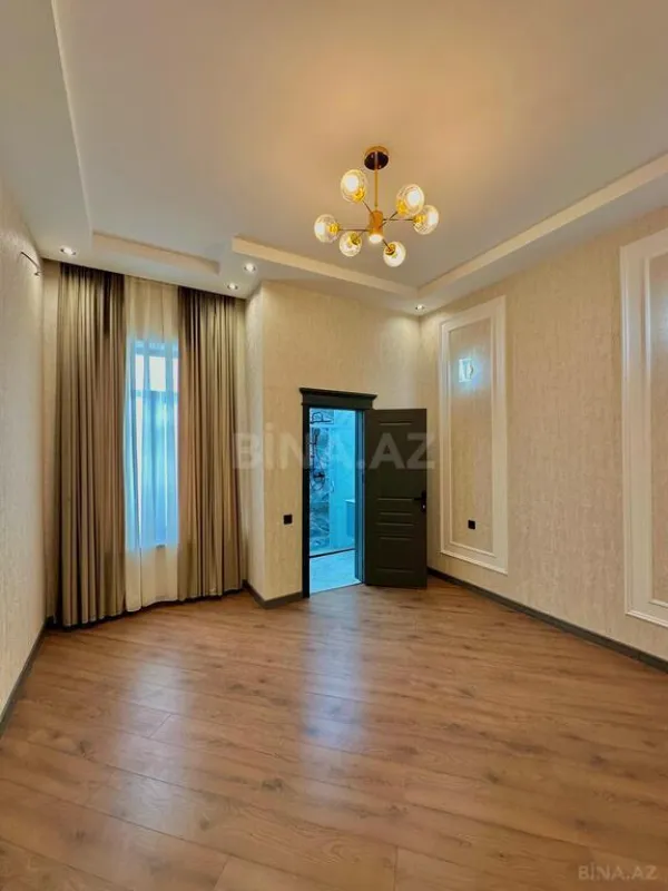 Satılır 5 otaqlı həyət evi 185 m²