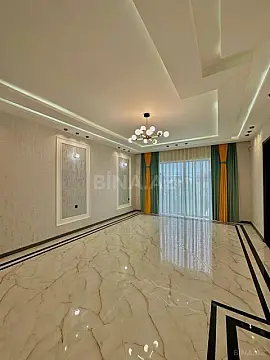 Satılır 5 otaqlı həyət evi 185 m²
