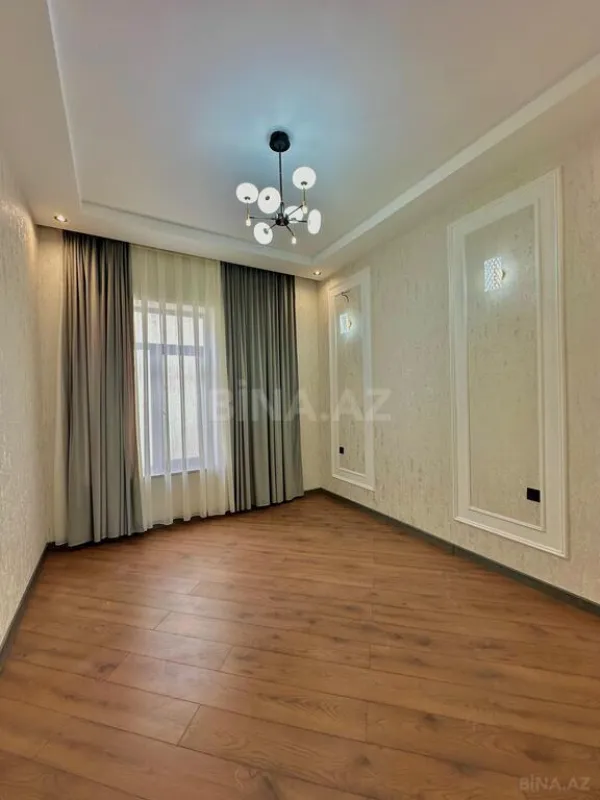 Satılır 5 otaqlı həyət evi 185 m²