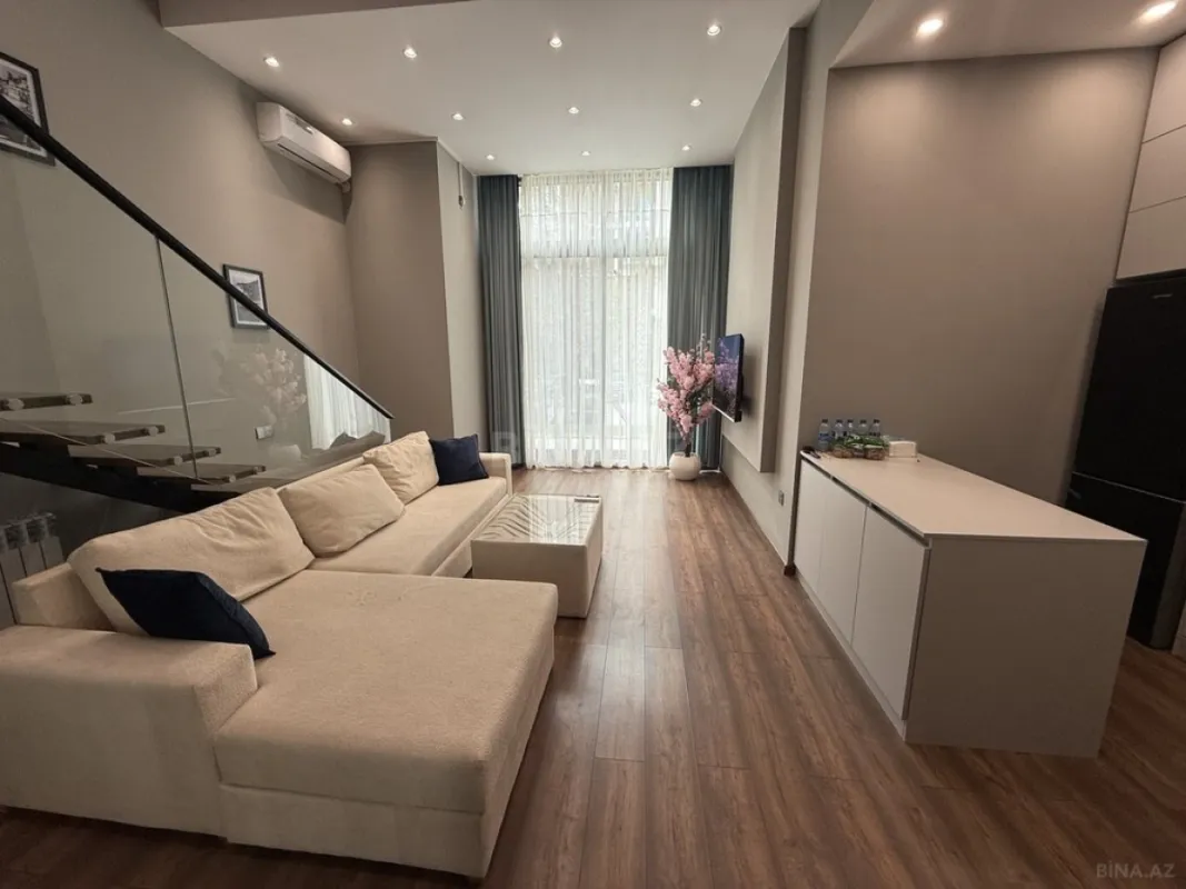 Kirayə verilir 2 otaqlı mənzil 70 m²