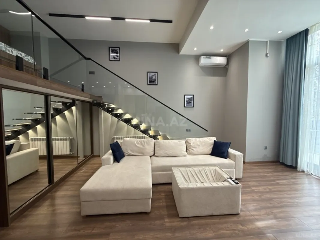 Kirayə verilir 2 otaqlı mənzil 70 m²