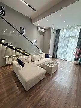 Kirayə verilir 2 otaqlı mənzil 70 m²
