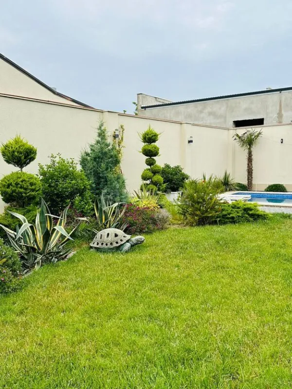 Kirayə verilir 4 otaqlı həyət evi 200 m²