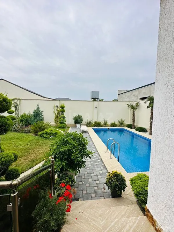 Kirayə verilir 4 otaqlı həyət evi 200 m²