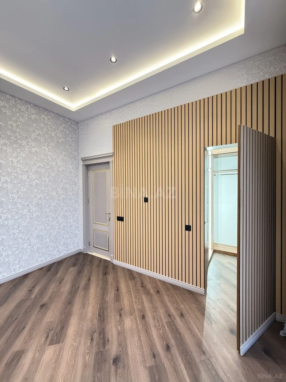 Satılır 4 otaqlı həyət evi 200 m²