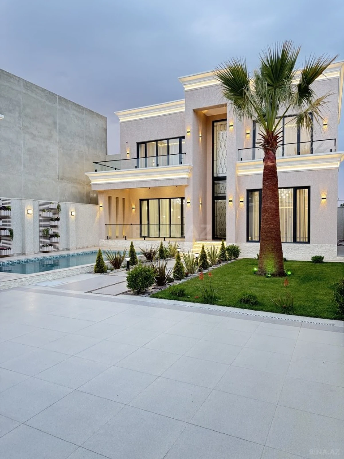 Satılır 4 otaqlı həyət evi 200 m²