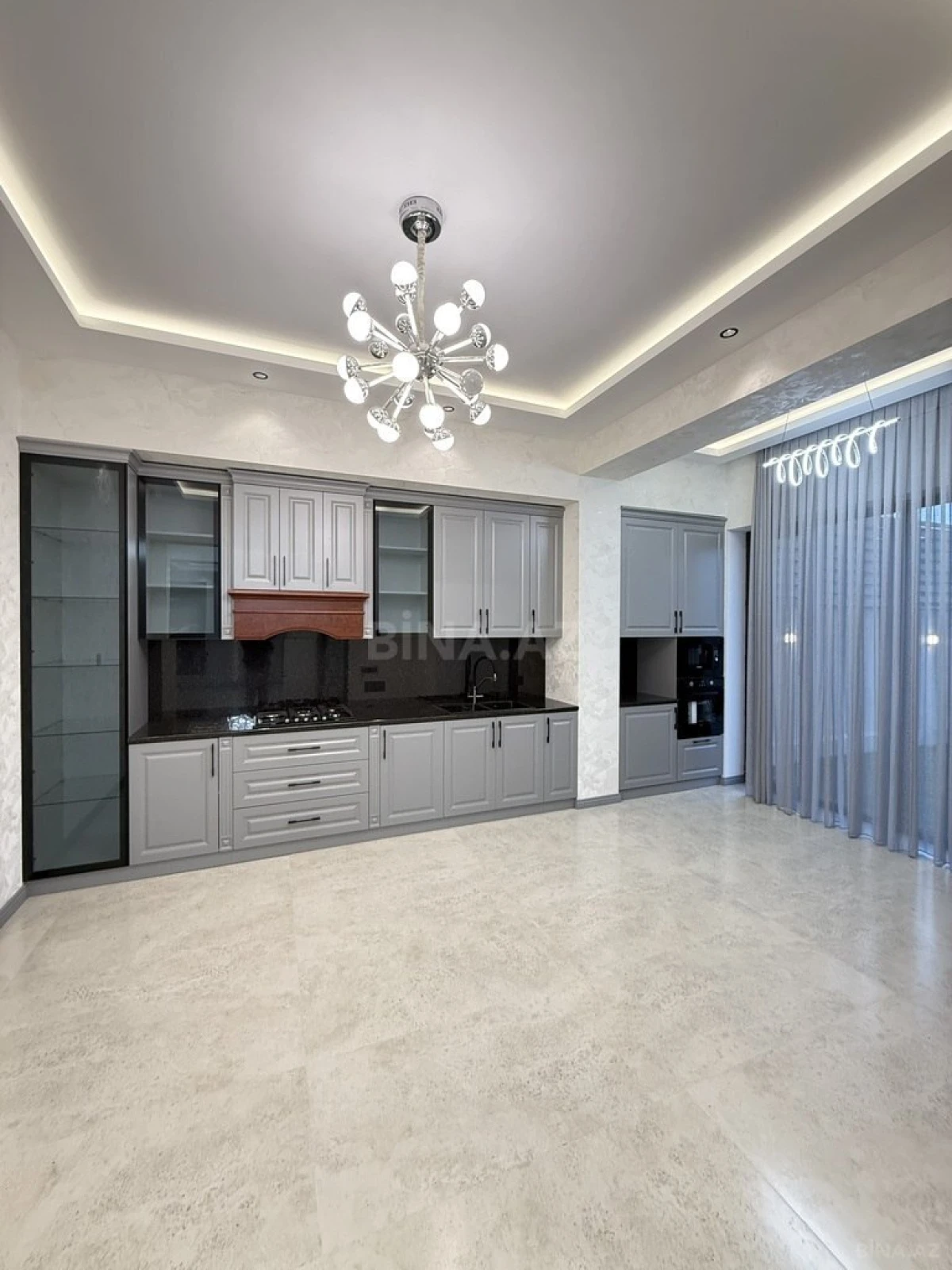 Satılır 4 otaqlı həyət evi 200 m²