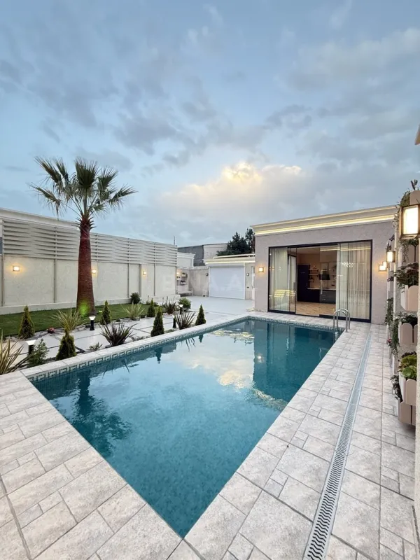 Satılır 4 otaqlı həyət evi 200 m²