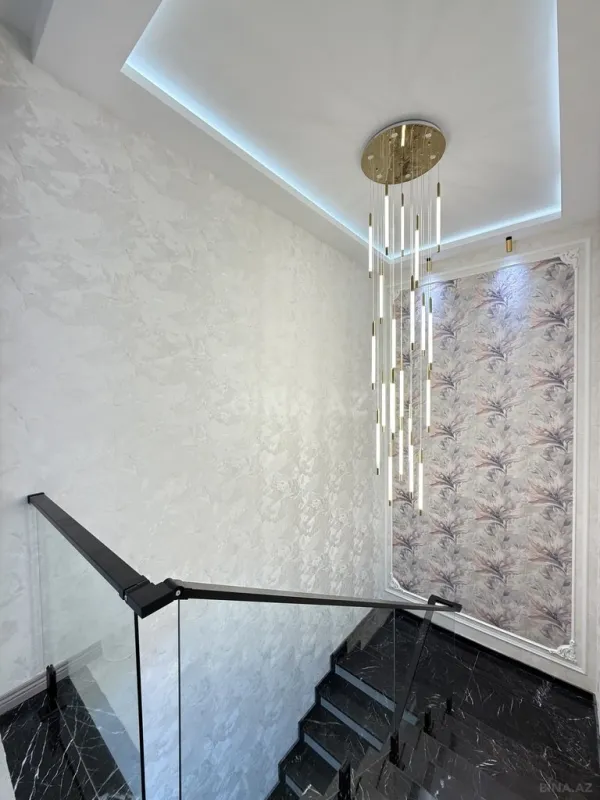 Satılır 4 otaqlı həyət evi 200 m²