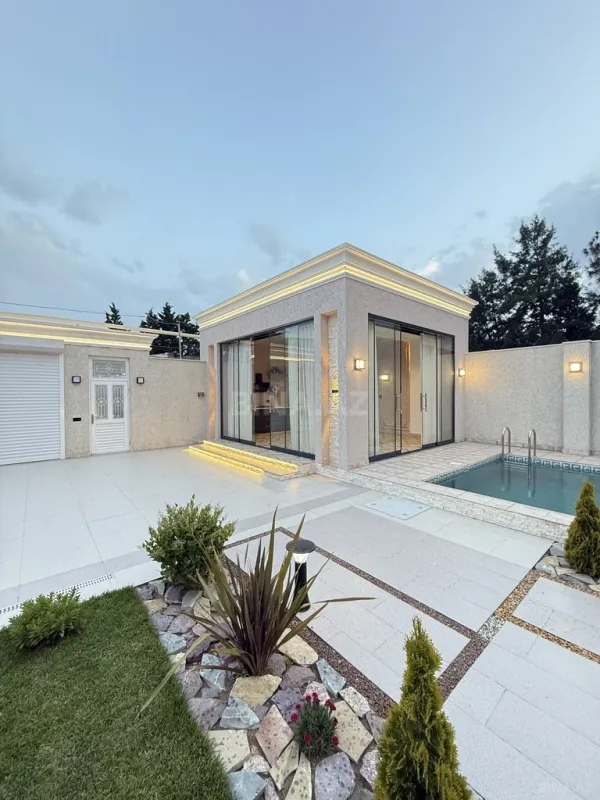 Satılır 4 otaqlı həyət evi 200 m²