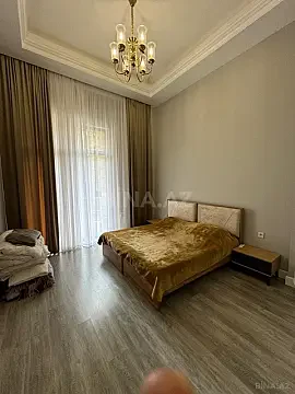 Satılır 3 otaqlı mənzil 130 m²