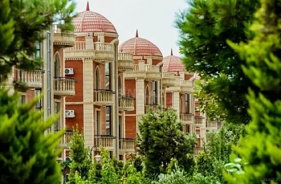 Satılır 3 otaqlı mənzil 130 m²
