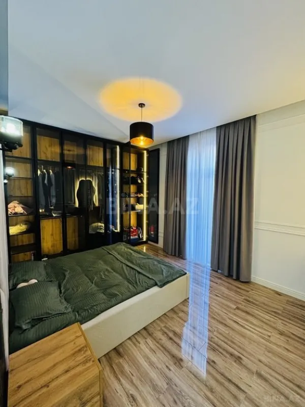 Kirayə verilir 5 otaqlı həyət evi 240 m²