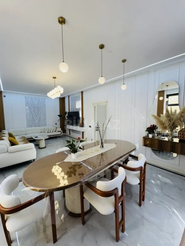 Kirayə verilir 5 otaqlı həyət evi 240 m²