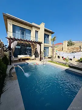 Kirayə verilir 5 otaqlı həyət evi 240 m²