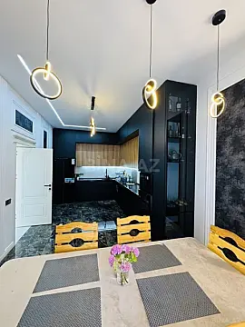 Kirayə verilir 5 otaqlı həyət evi 240 m²