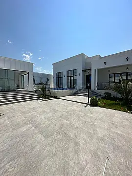 Kirayə verilir 4 otaqlı həyət evi 220 m²