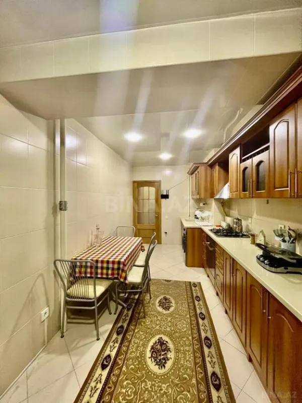 Satılır 3 otaqlı mənzil 85 m²
