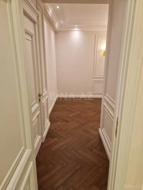 Satılır 3 otaqlı mənzil 108 m²