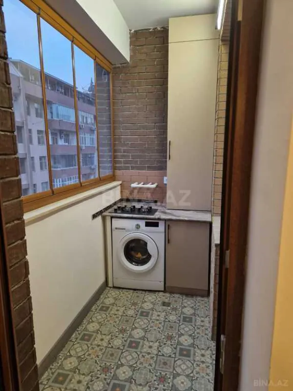Satılır 3 otaqlı mənzil 108 m²