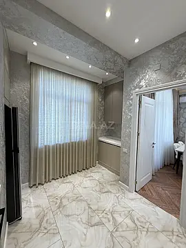 Satılır 2 otaqlı mənzil 68 m²