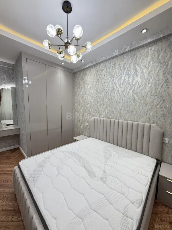 Satılır 2 otaqlı mənzil 68 m²