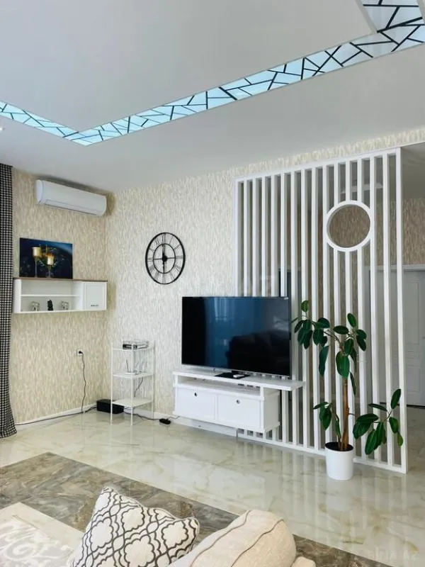 Kirayə verilir 5 otaqlı həyət evi 210 m²