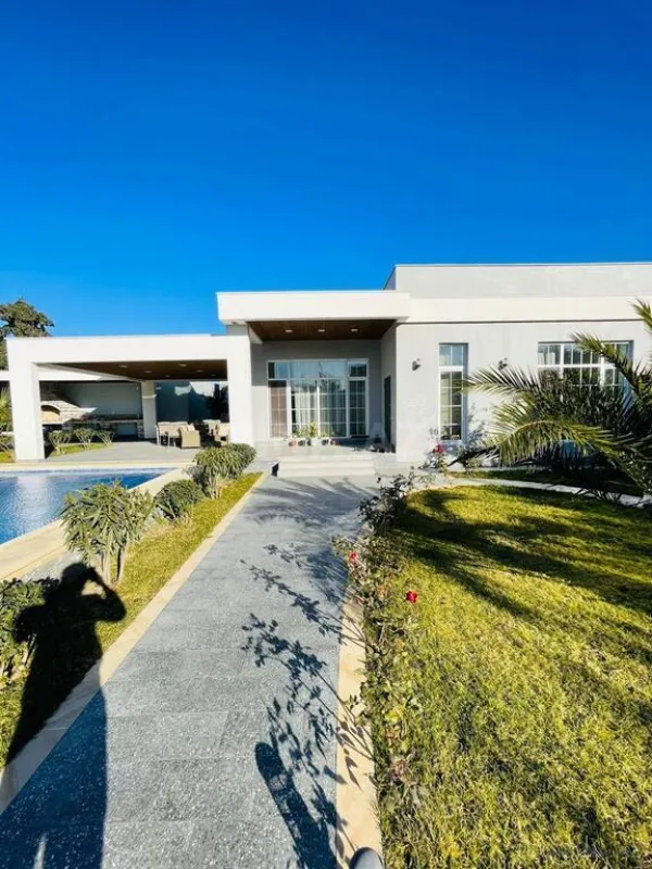 Kirayə verilir 5 otaqlı həyət evi 210 m²