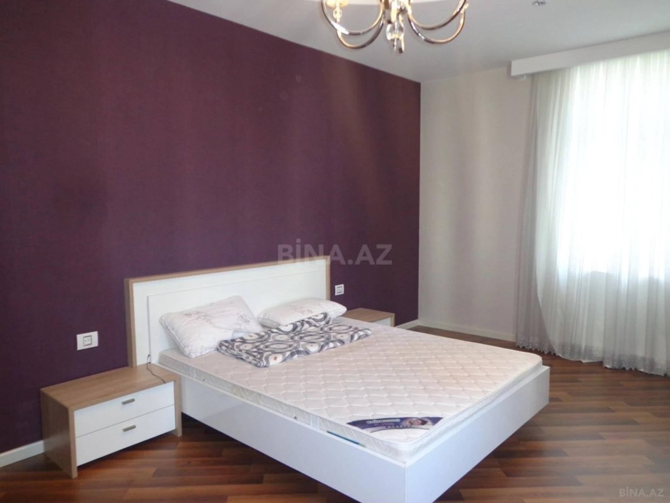 Kirayə verilir 3 otaqlı mənzil 140 m²