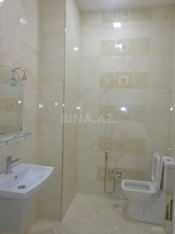 Kirayə verilir 3 otaqlı mənzil 140 m²