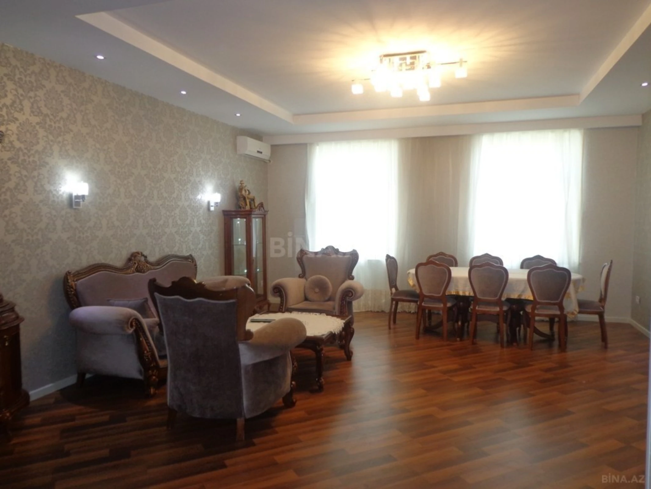 Kirayə verilir 3 otaqlı mənzil 140 m²