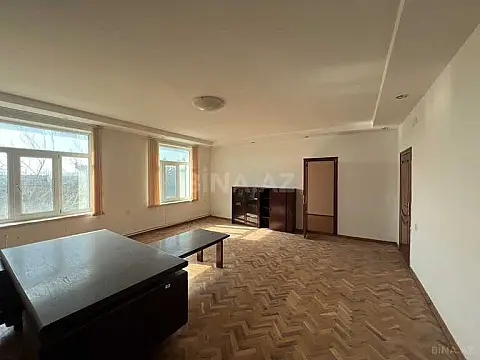 Kirayə verilir obyekt 1028 m²