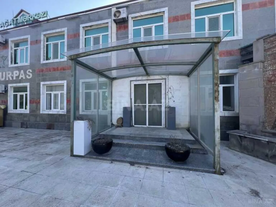 Kirayə verilir obyekt 1028 m²