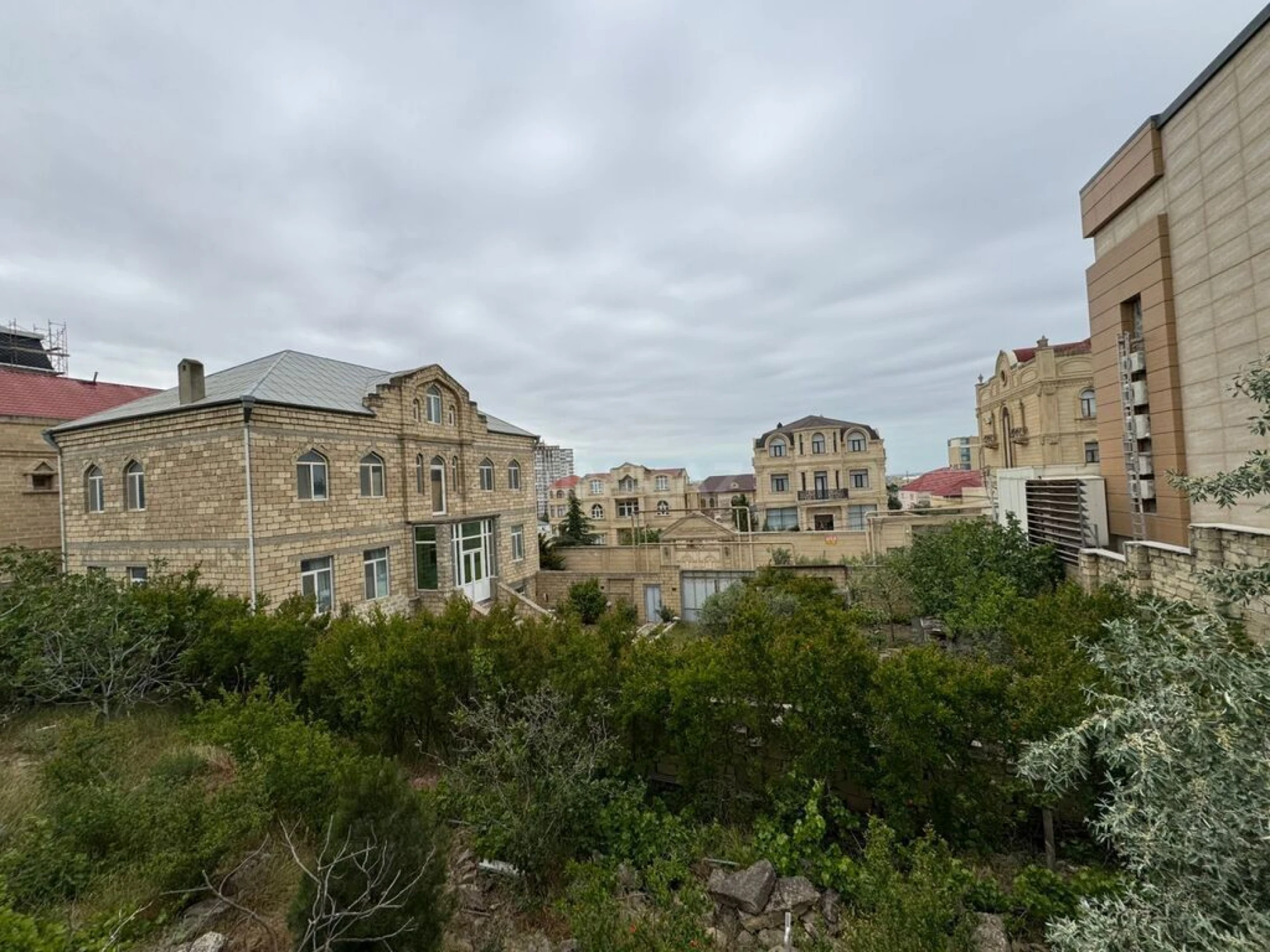 Satılır torpaq sahəsi 10 m²