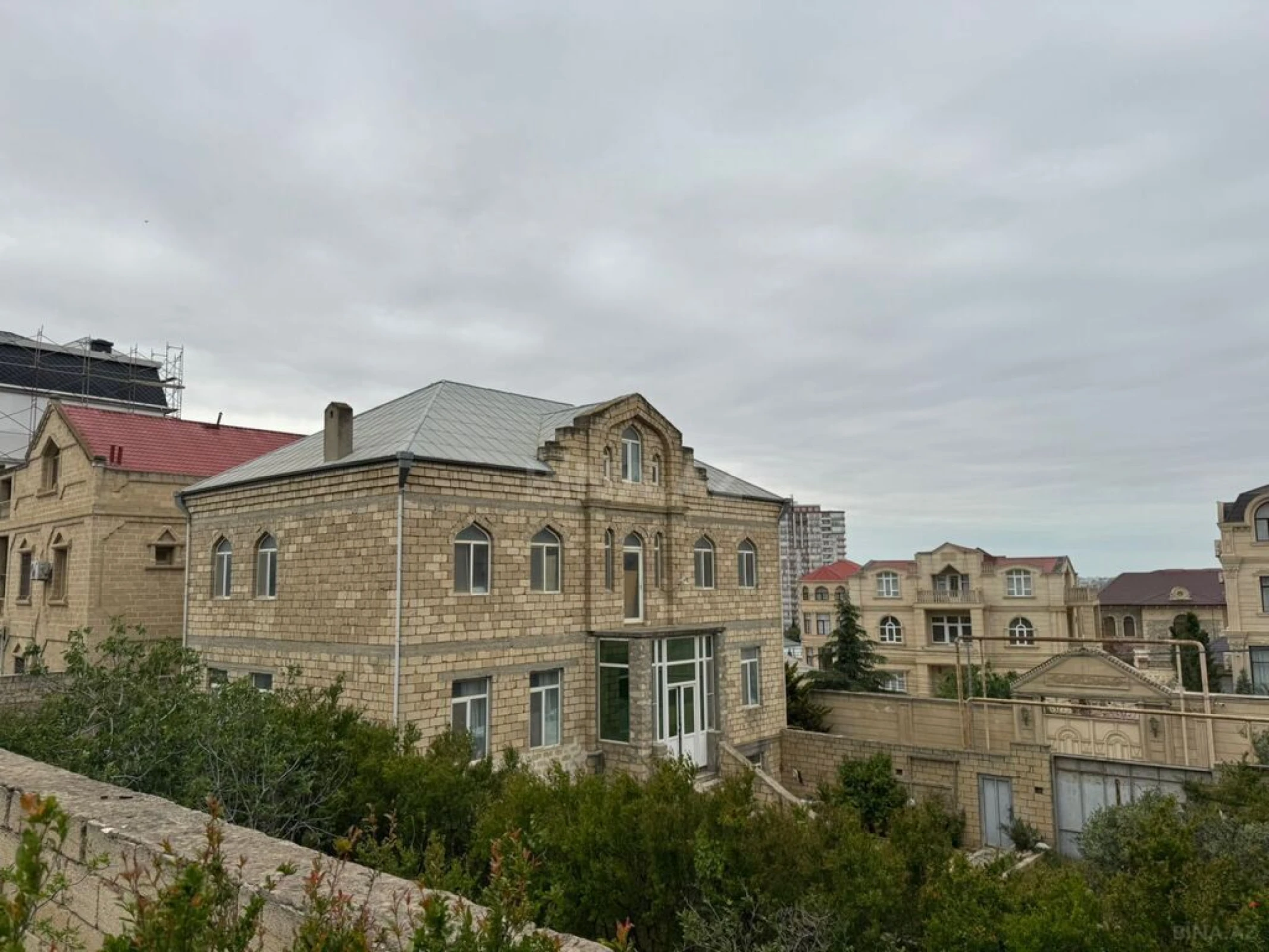 Satılır torpaq sahəsi 10 m²