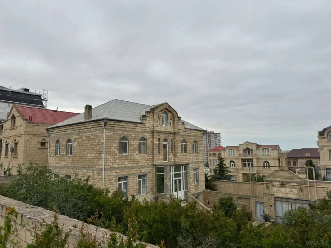 Satılır torpaq sahəsi 10 m²