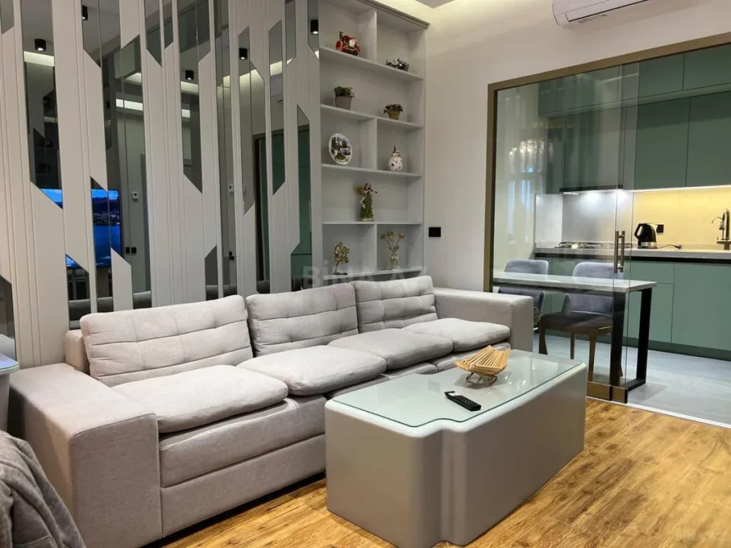 Kirayə verilir 2 otaqlı mənzil 65 m²