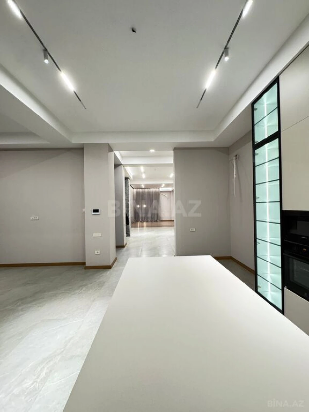 Satılır 6 otaqlı həyət evi 500 m²