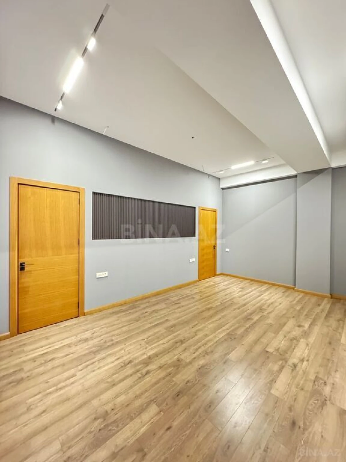 Satılır 6 otaqlı həyət evi 500 m²