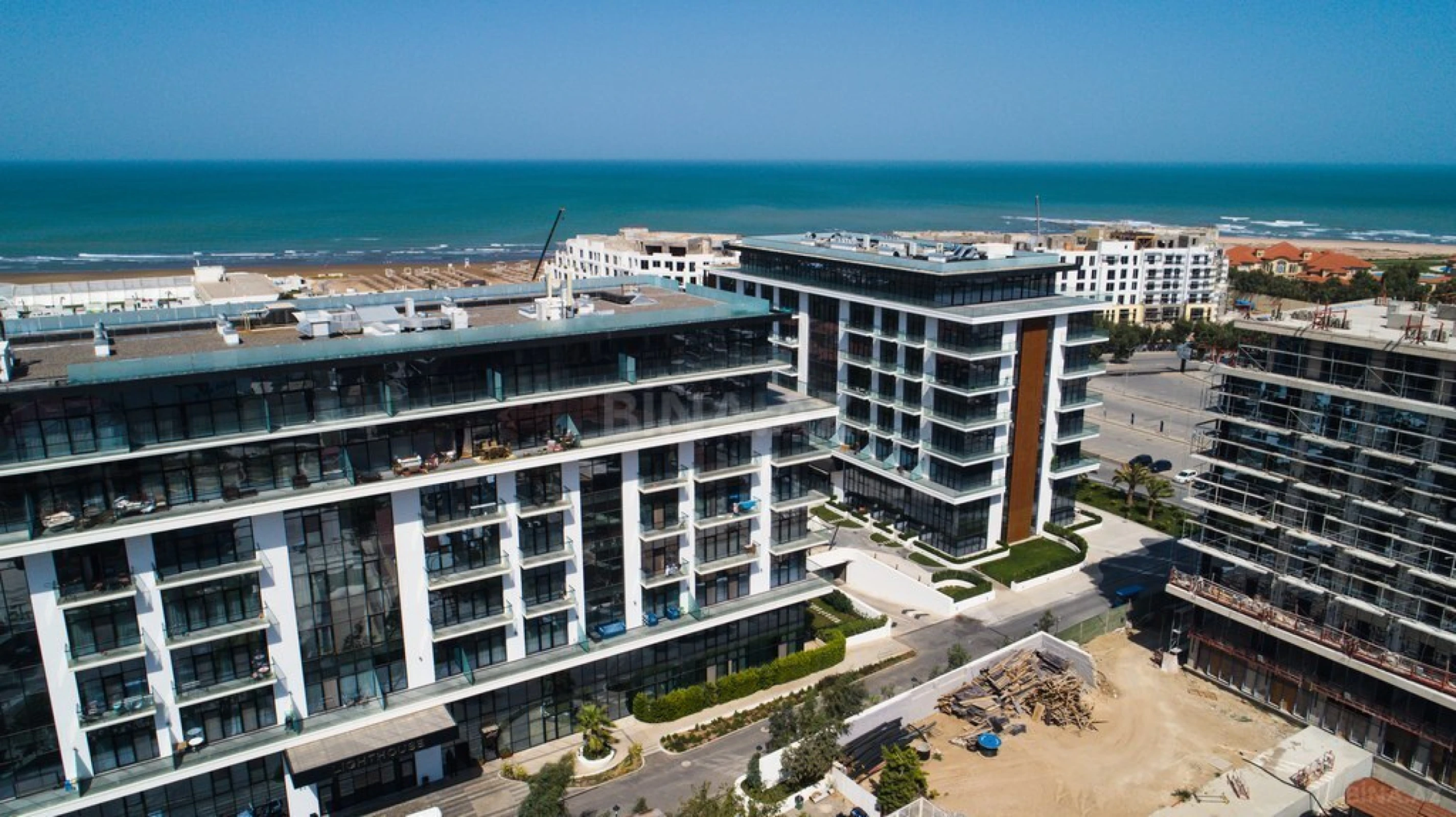 Satılır 2 otaqlı mənzil 74 m²