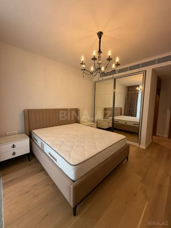 Satılır 2 otaqlı mənzil 74 m²