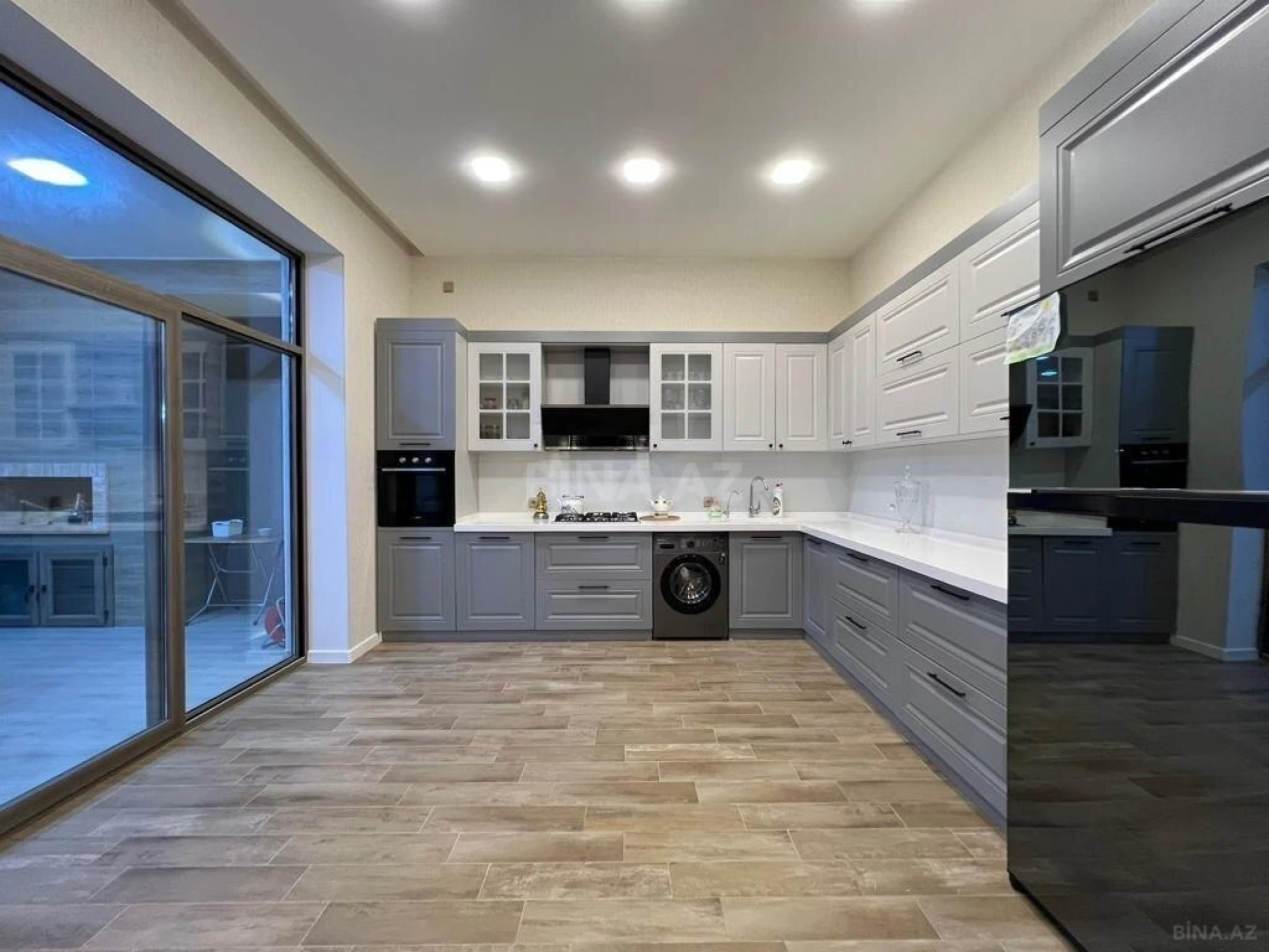 Kirayə verilir 4 otaqlı həyət evi 240 m²