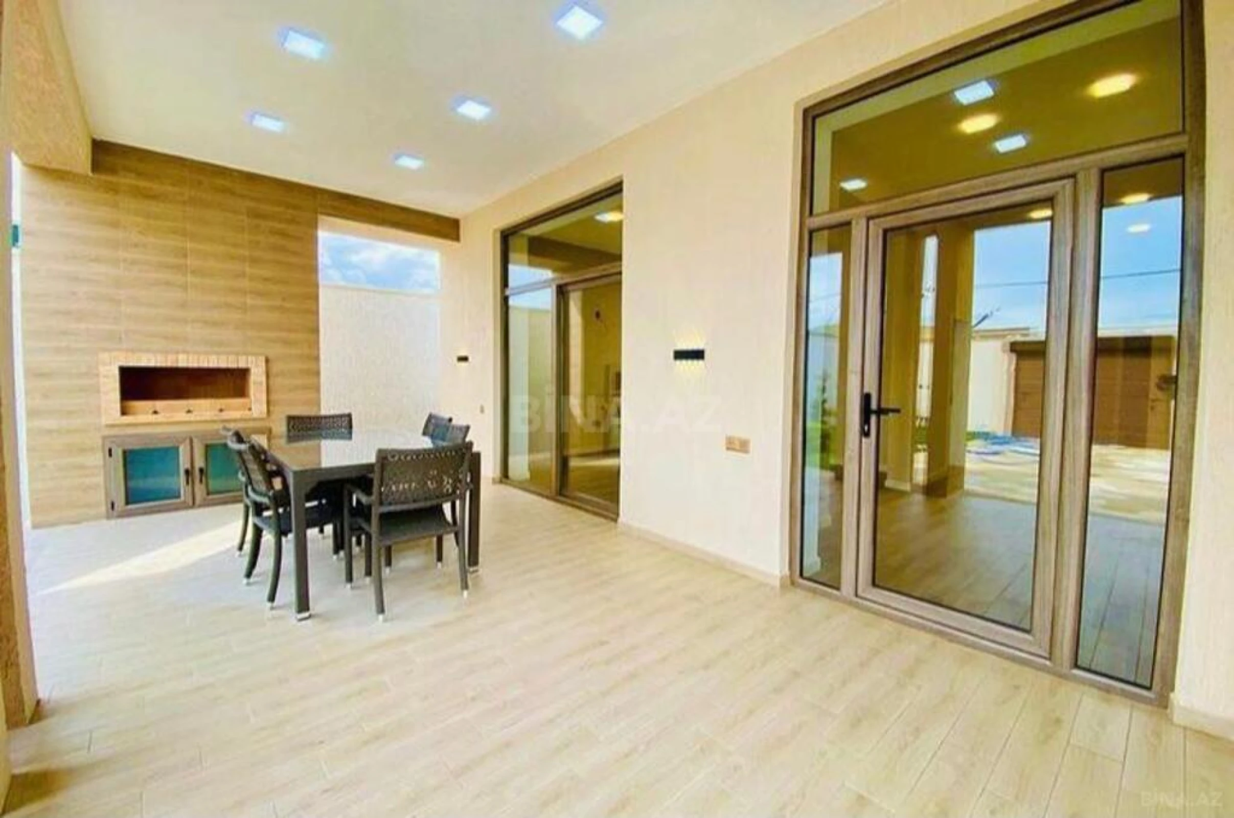 Kirayə verilir 4 otaqlı həyət evi 240 m²