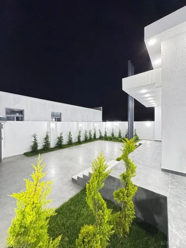Satılır 4 otaqlı həyət evi 140 m²