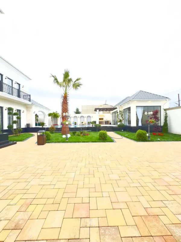 Satılır 6 otaqlı həyət evi 500 m²