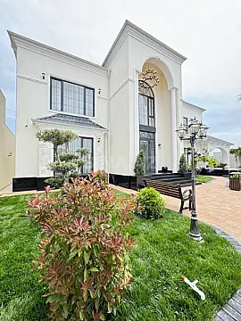 Satılır 6 otaqlı həyət evi 500 m²
