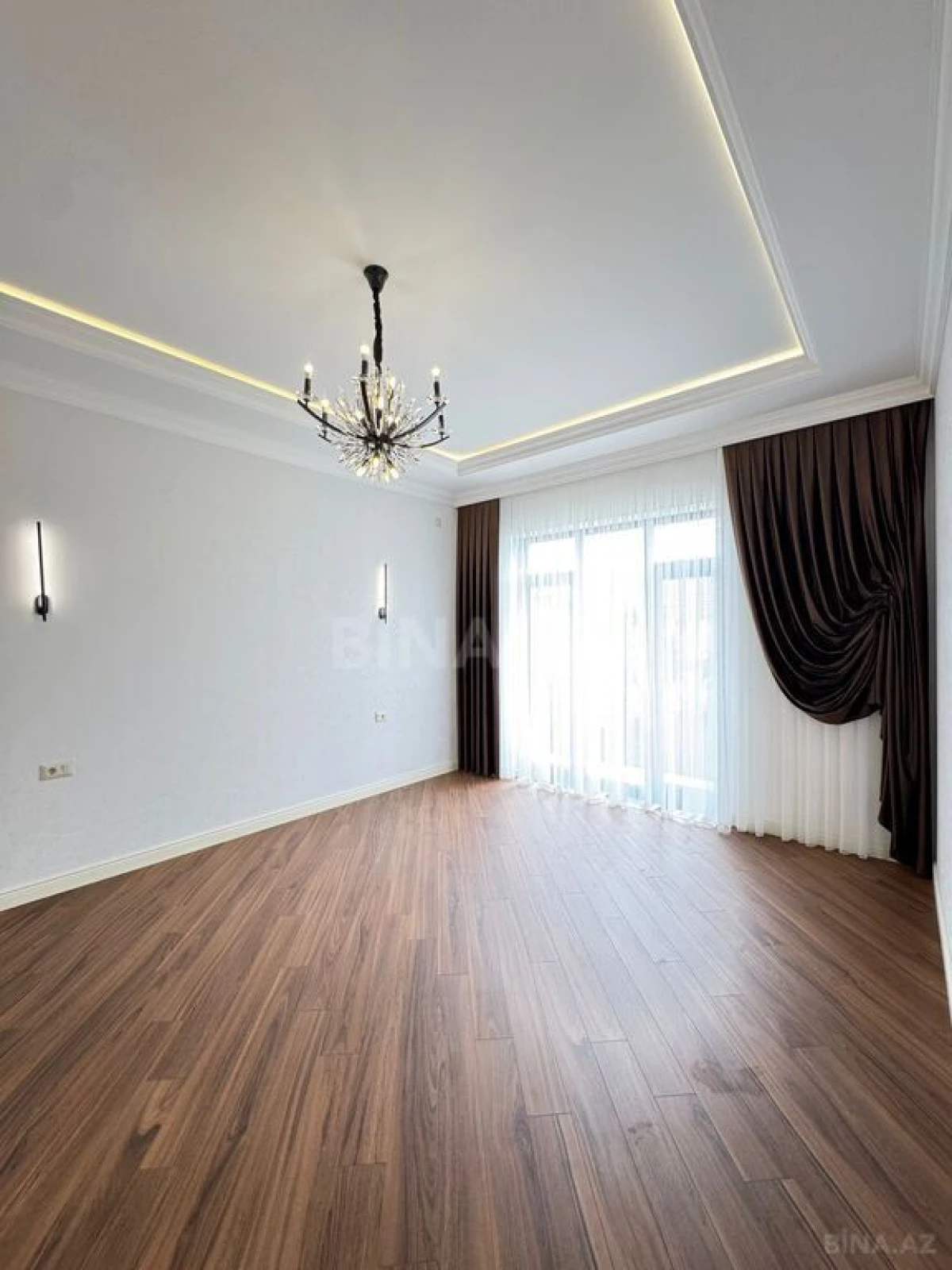 Satılır 6 otaqlı həyət evi 500 m²